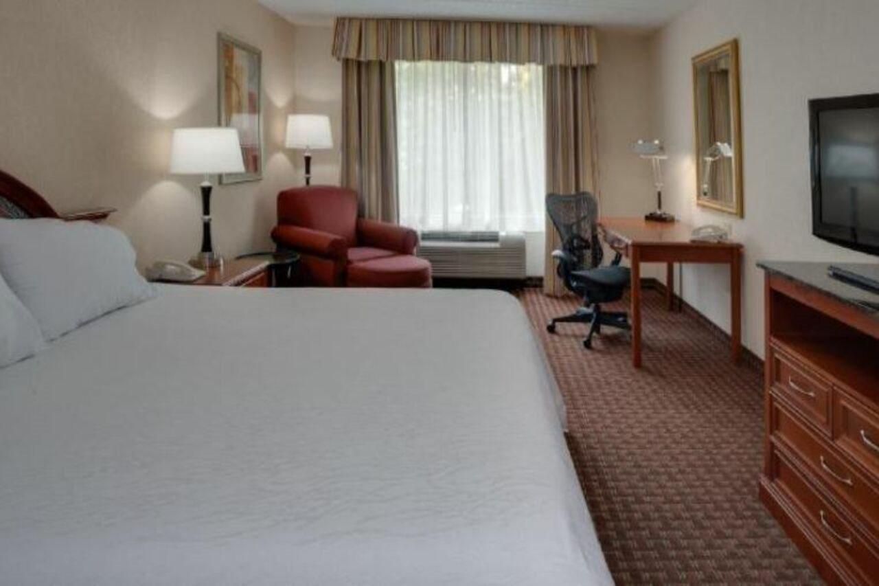 Hilton Garden Inn Cleveland Airport Fairview Park Екстер'єр фото