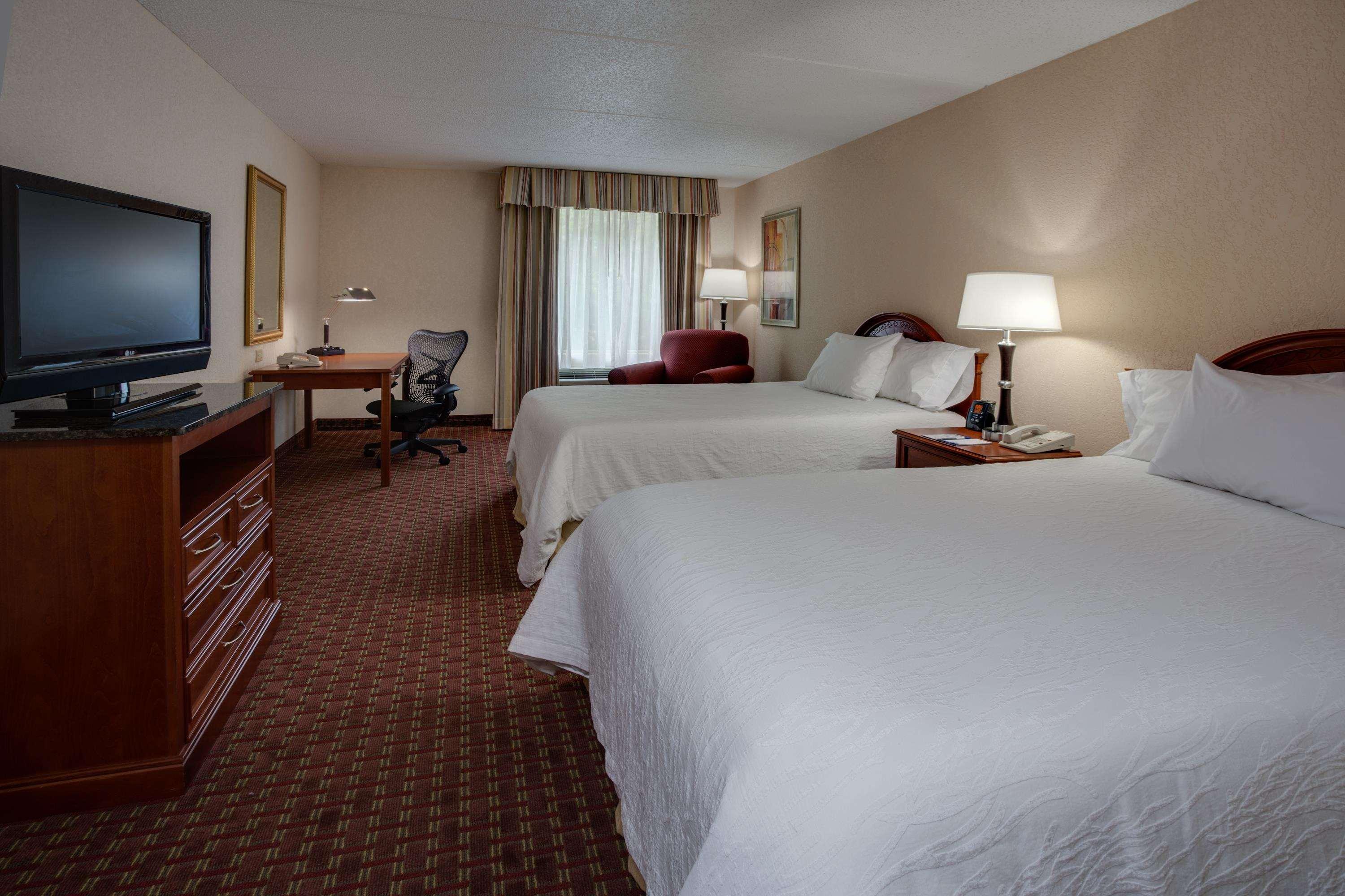 Hilton Garden Inn Cleveland Airport Fairview Park Екстер'єр фото