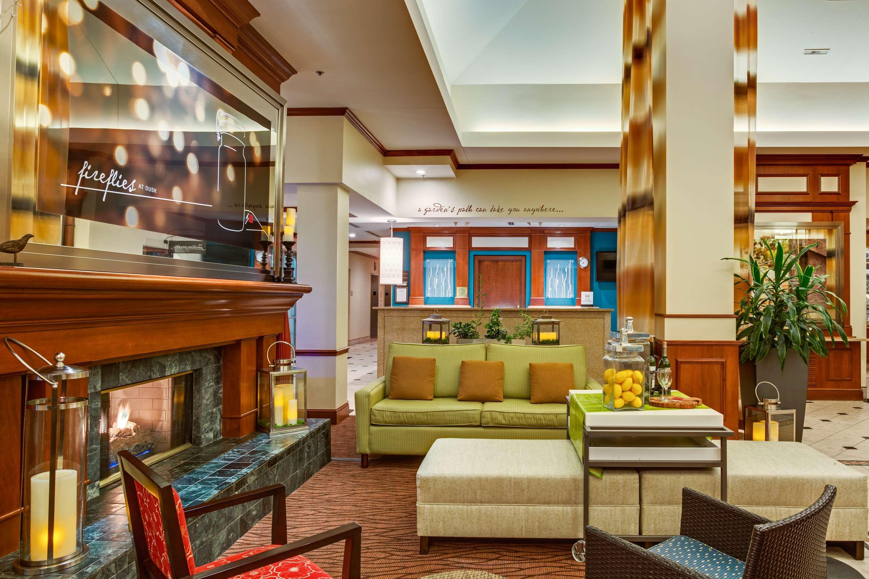 Hilton Garden Inn Cleveland Airport Fairview Park Екстер'єр фото