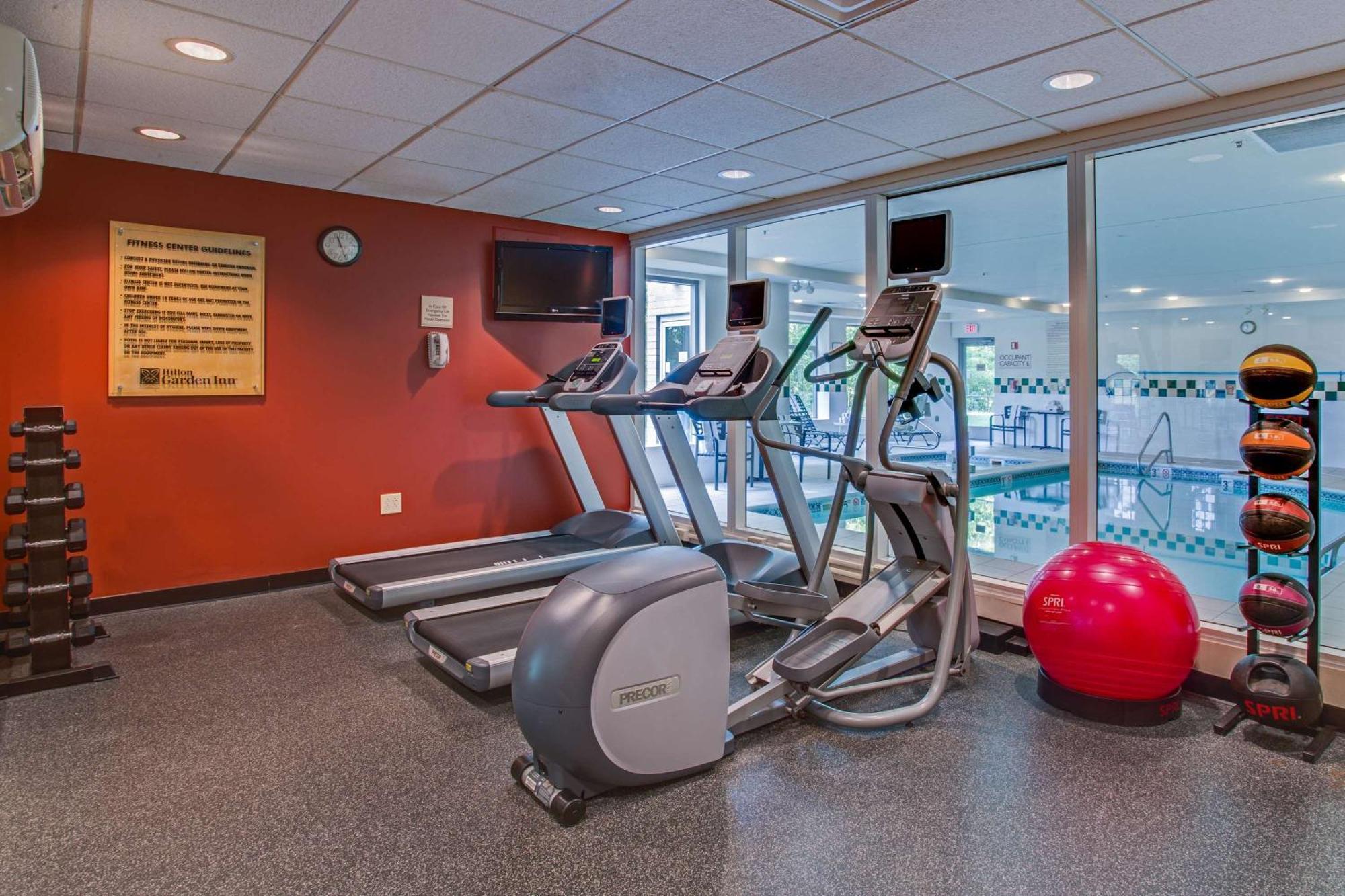 Hilton Garden Inn Cleveland Airport Fairview Park Екстер'єр фото