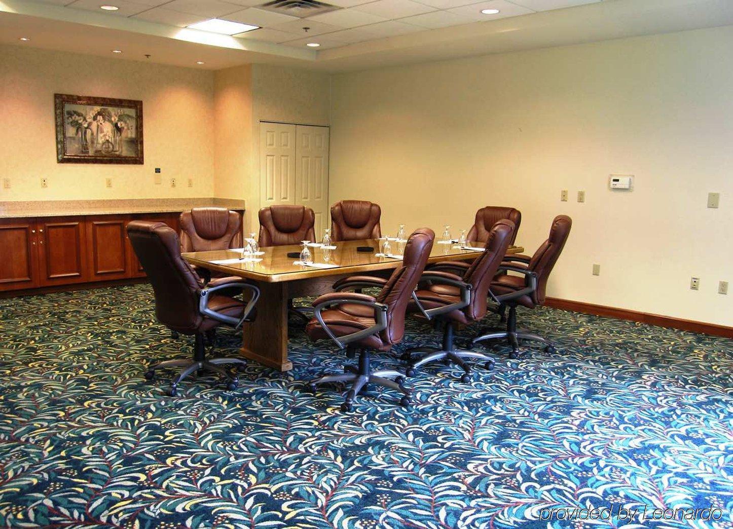 Hilton Garden Inn Cleveland Airport Fairview Park Зручності фото