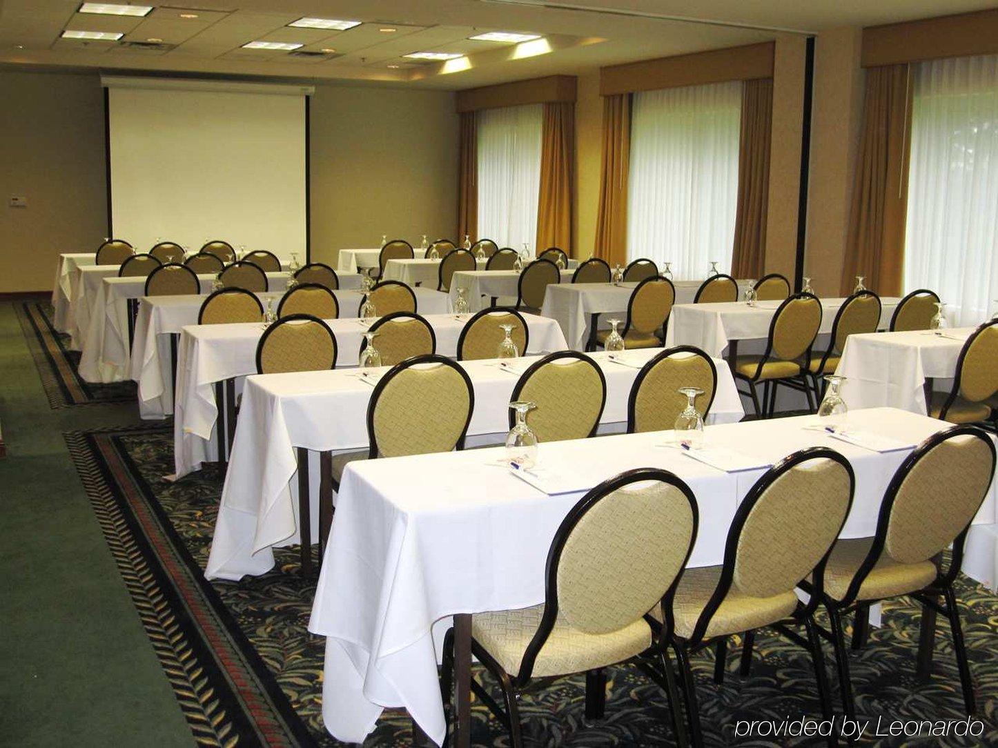 Hilton Garden Inn Cleveland Airport Fairview Park Зручності фото